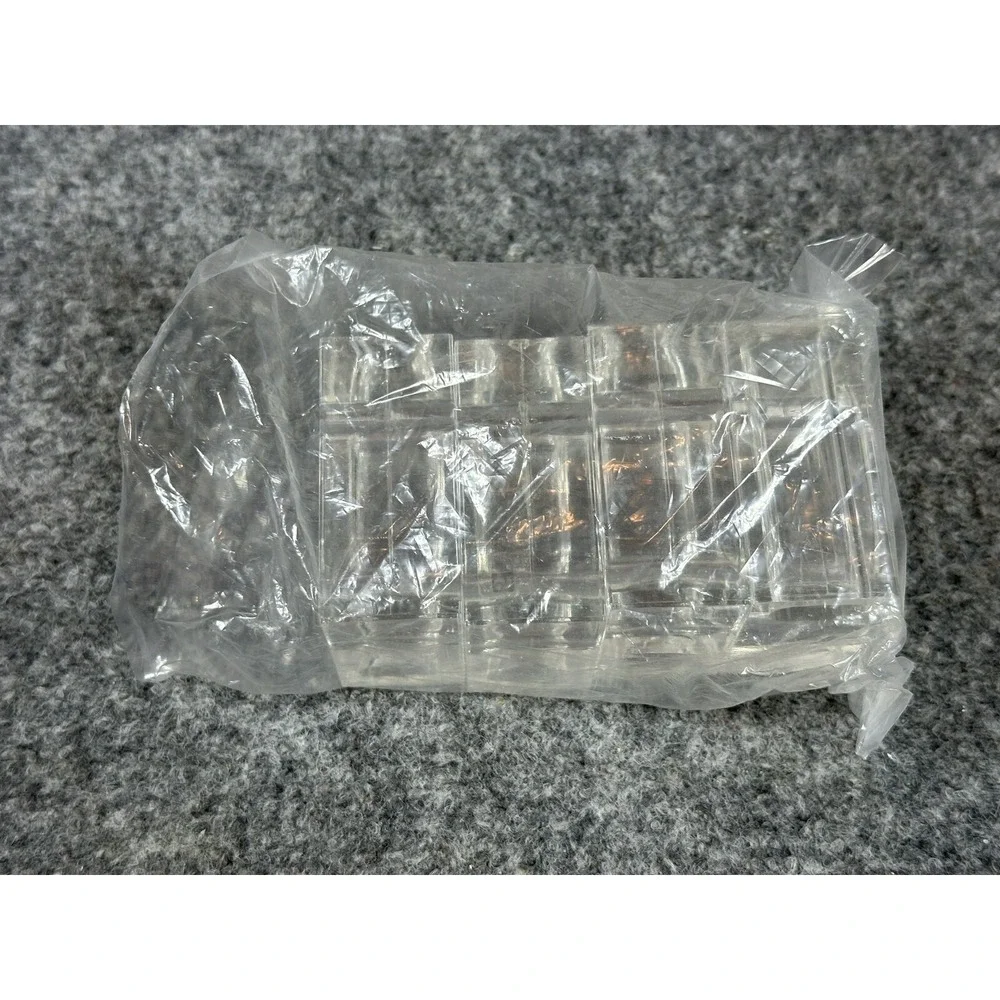 Vtg Twos Company Clear Plastic‎ Acrylic Napkin Rings Flower Holder Vase Lucite 4